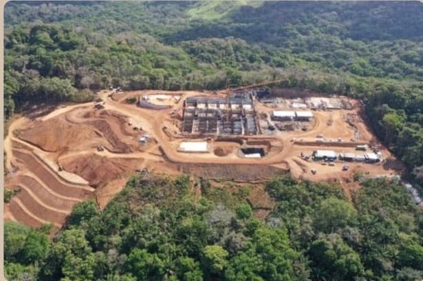 Sitio de Nuevo Emperador asociado al archivo interno de Grupo Mina